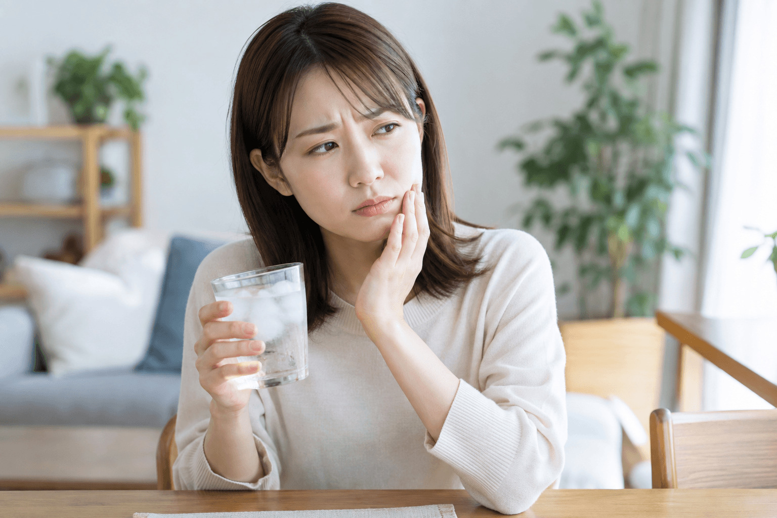 知覚過敏をやわらげるために自宅で行うセルフケアのイメージ